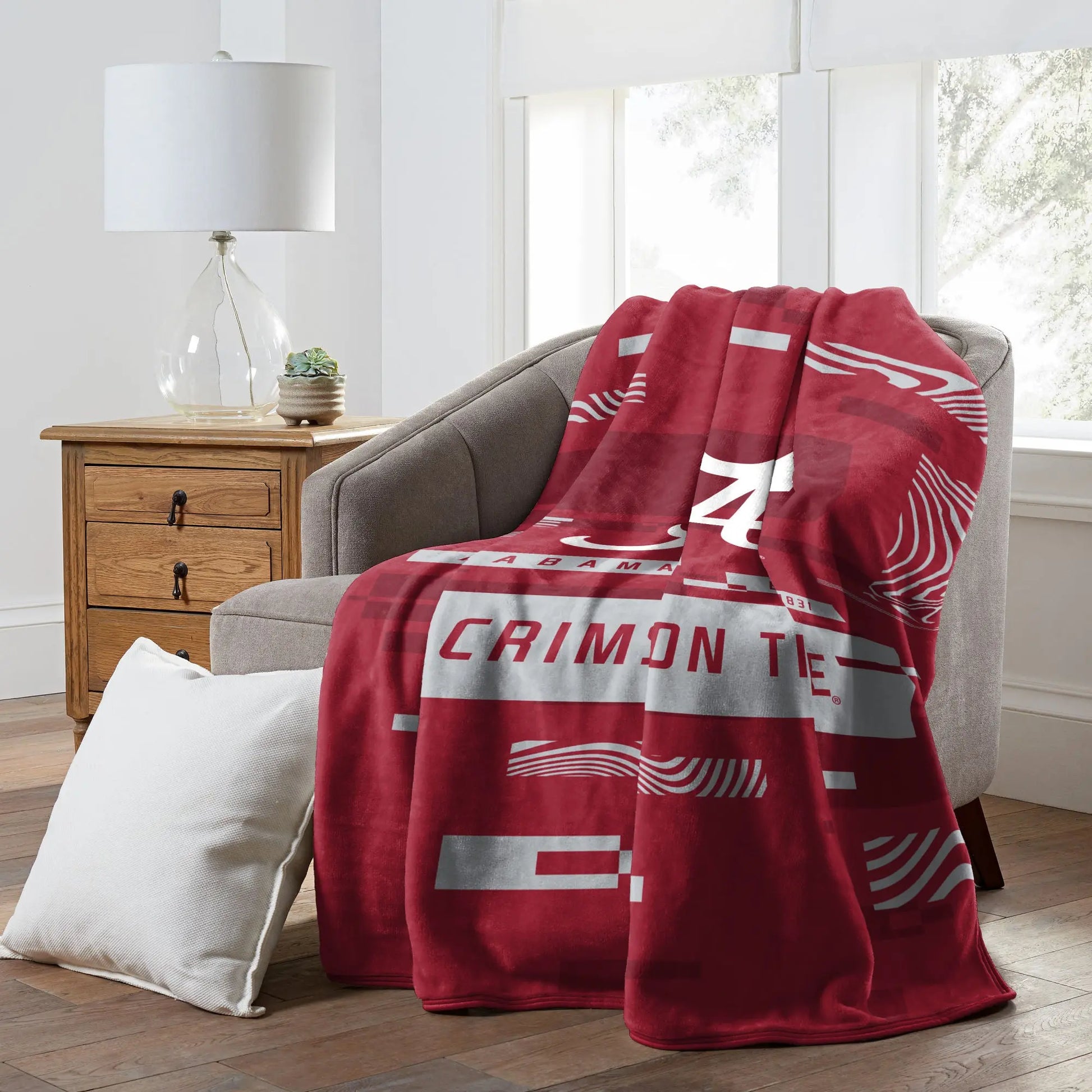 ALABAMA OFFICIAL NCAA "Digitize" Raschel Throw Blanket; 60" x 80" The Northwest Company