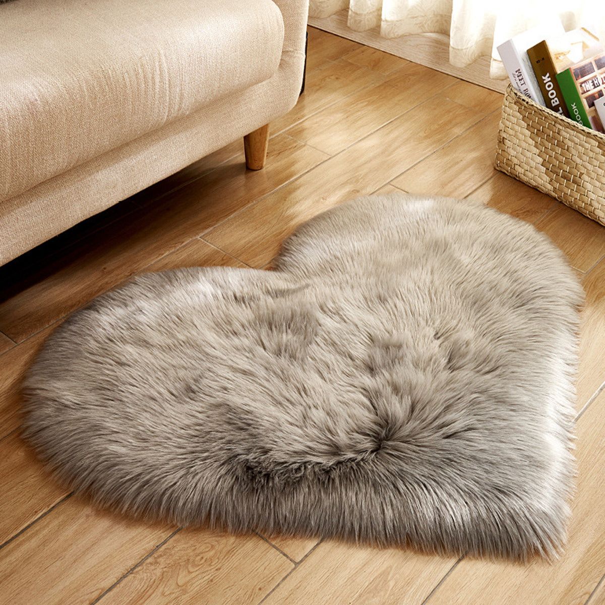 1pc Heart Shaped Area Rug, Plush Faux-Fur Carpet For Living Room & Bedroom, Home Decor Valentine's Day Decor 19.6in*23.6in/50cm*60cm - Gee-Commerce, LLC