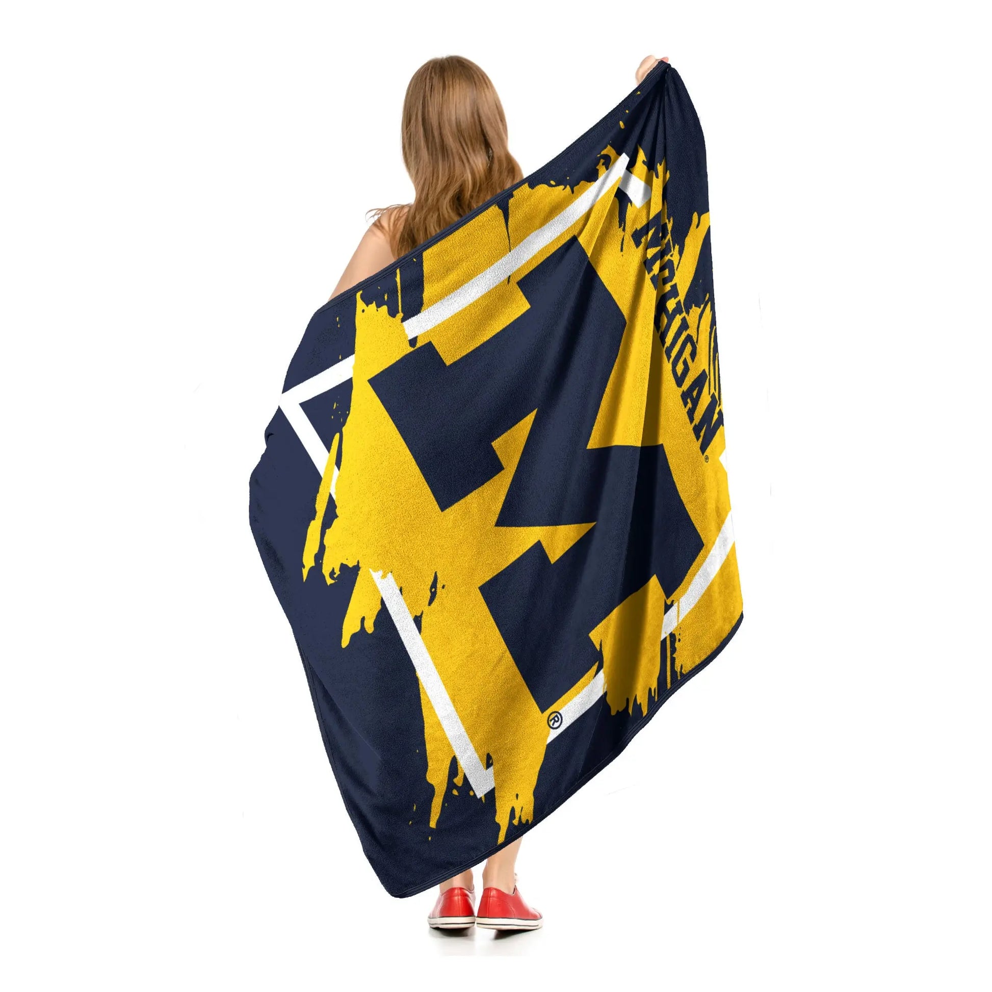 MICHIGAN OFFICIAL NCAA "Halftone" Micro Raschel Throw Blanket; 46" x 60" The Northwest Company