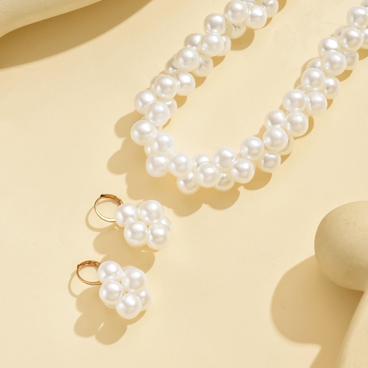 Elegant 14K Gold Pearl Jewelry Set -  Timeless Elegance for Any Occasion Doba