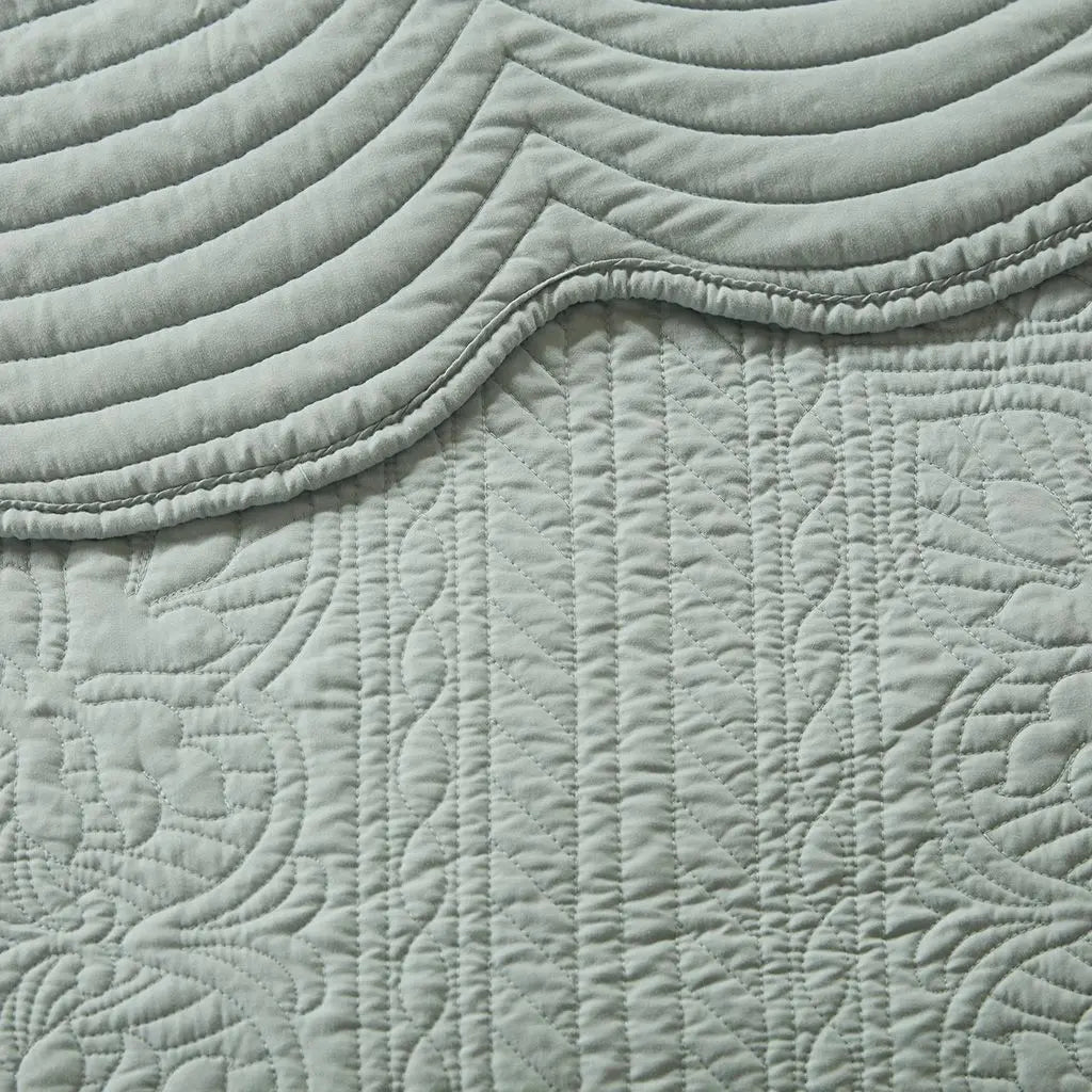 3 Piece Reversible Scalloped Edge Quilt Set - Seafoam - Gee-Commerce, LLC