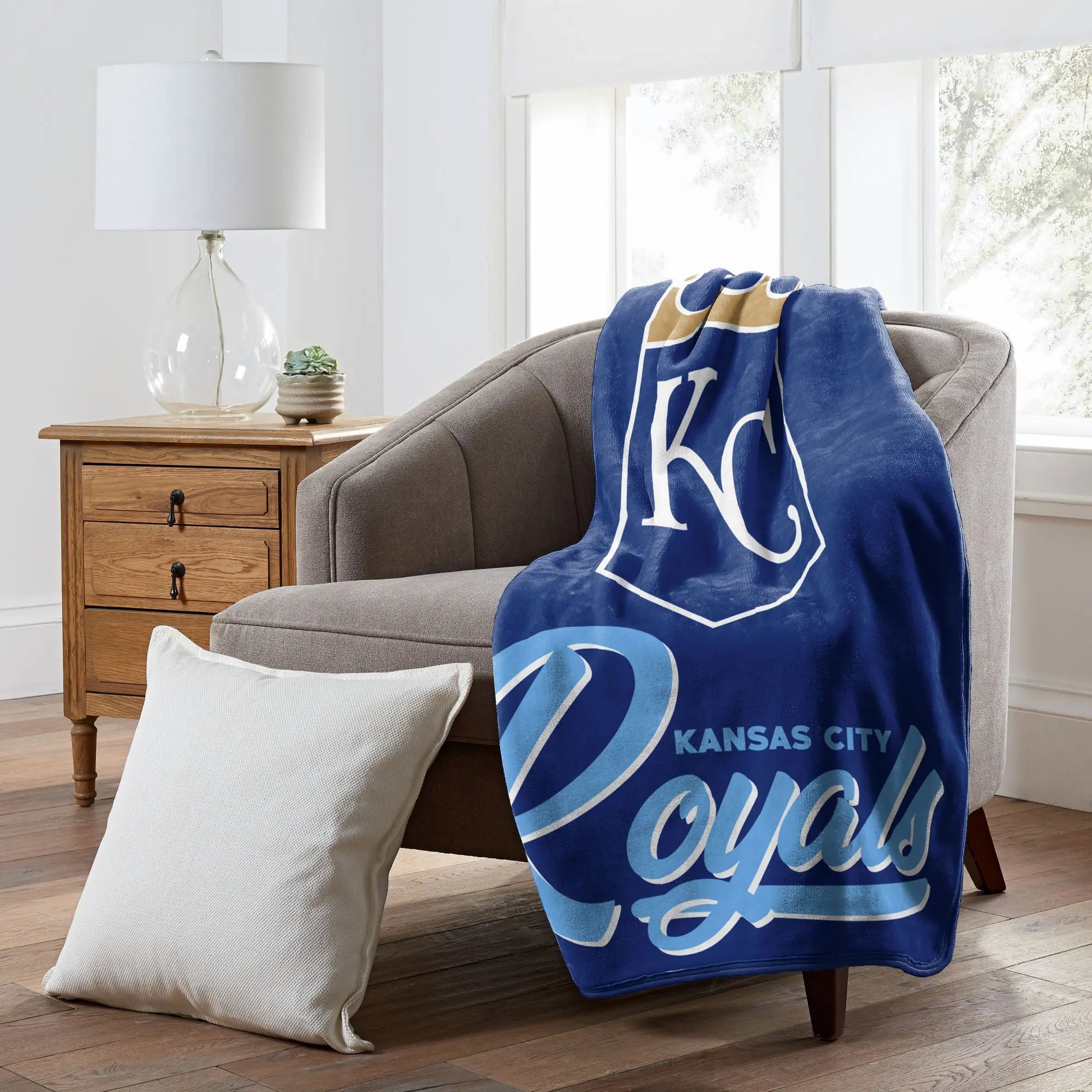 Royals OFFICIAL MLB "Signature" Raschel Throw Blanket; 50" x 60" Doba