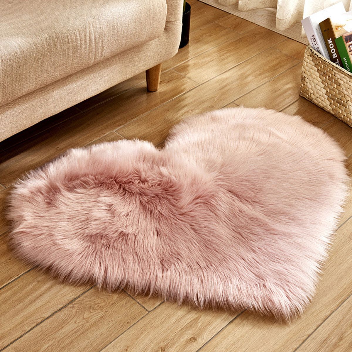 1pc Heart Shaped Area Rug, Plush Faux-Fur Carpet For Living Room & Bedroom, Home Decor Valentine's Day Decor 19.6in*23.6in/50cm*60cm - Gee-Commerce, LLC