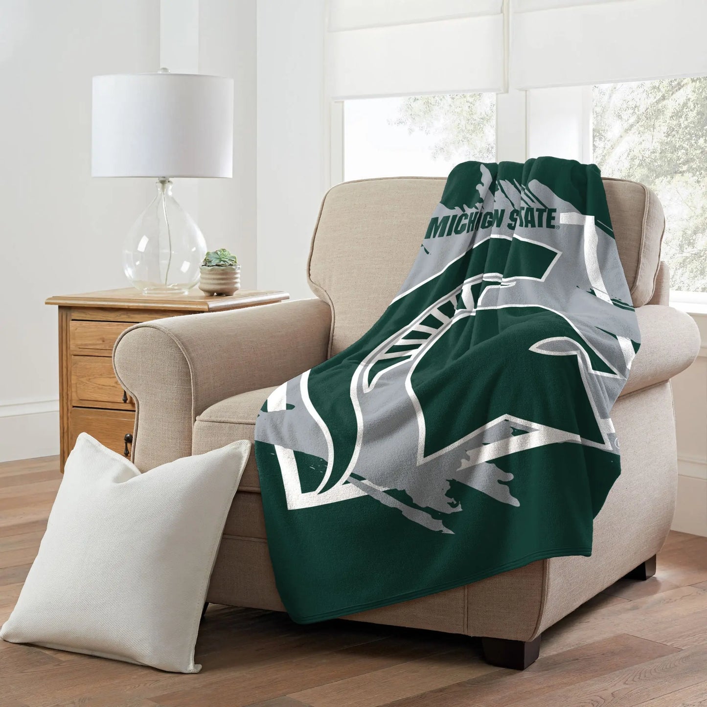 MICHIGAN STATE OFFICIAL NCAA "Halftone" Micro Raschel Throw Blanket; 46" x 60" The Northwest Company