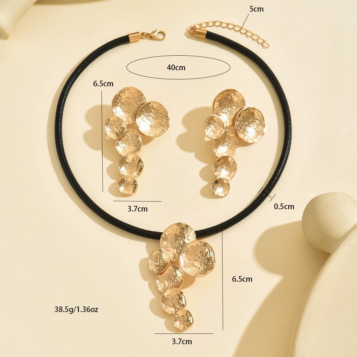 14K gold plated Golden Petals  Jewelry Set - Elegant and Timeless Doba